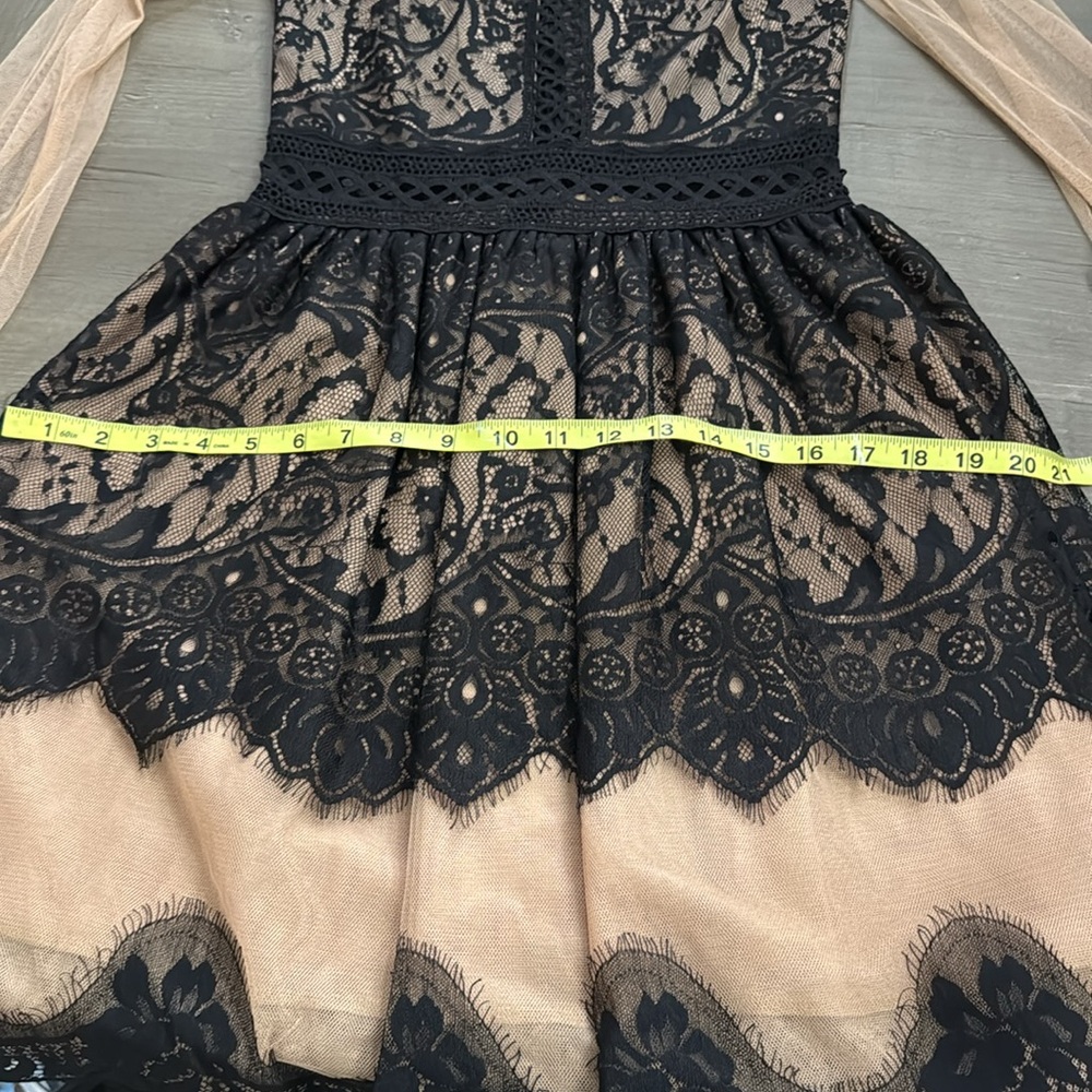 Endless Rose Embroidered Lace Dress NWOT - Picture 8 of 9